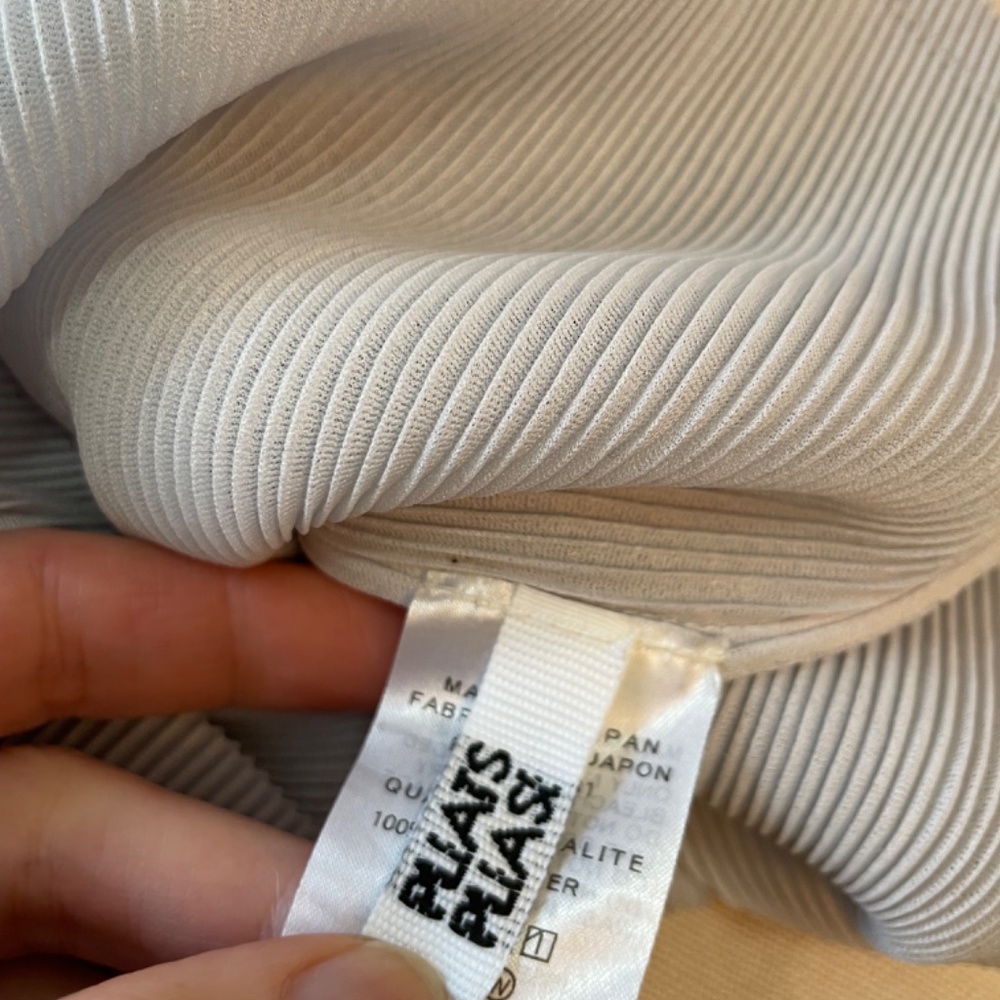 Issey Miyaki Pleats Please Short Sleeve Top - Picture 4 of 6